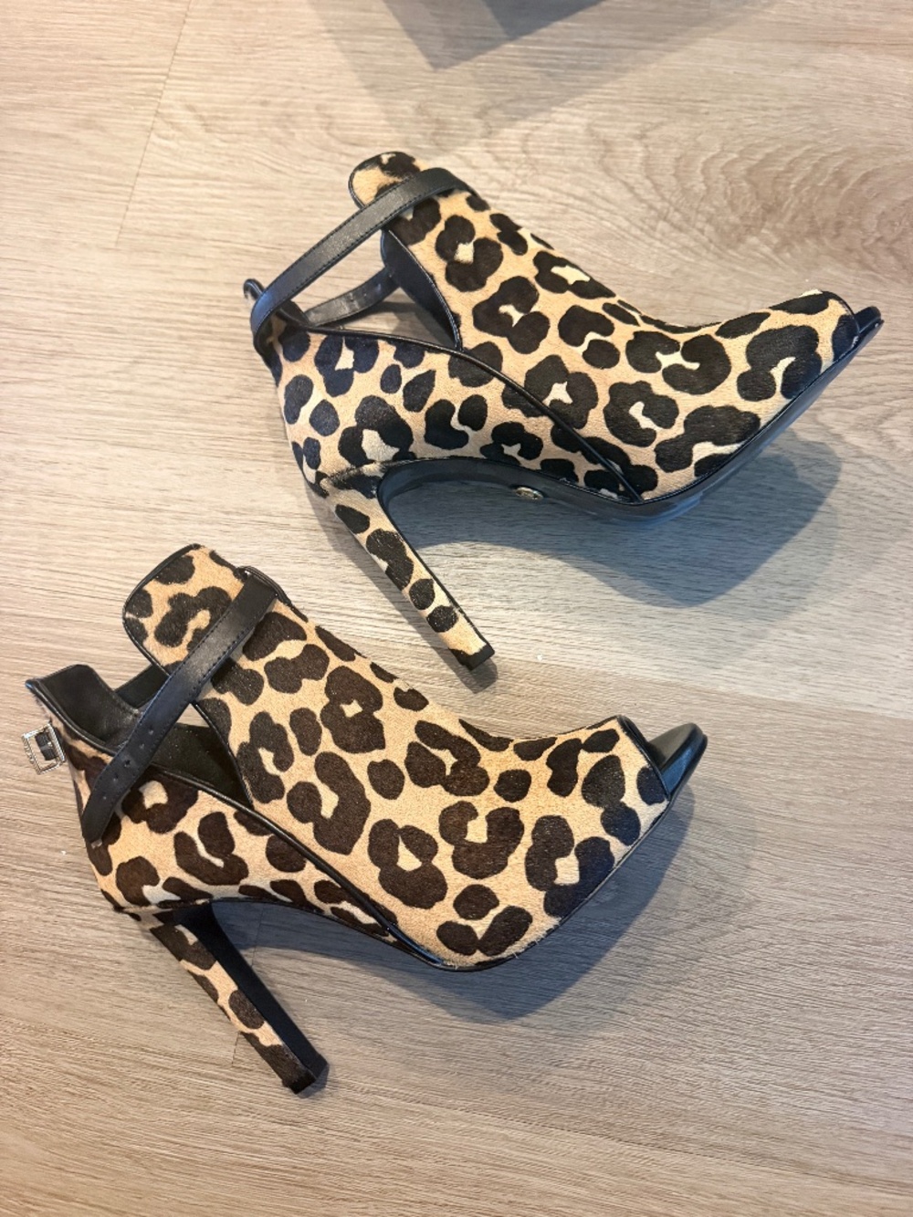 Michael Kors Lawson Leopard Haircalf Heels Size 8 NEW